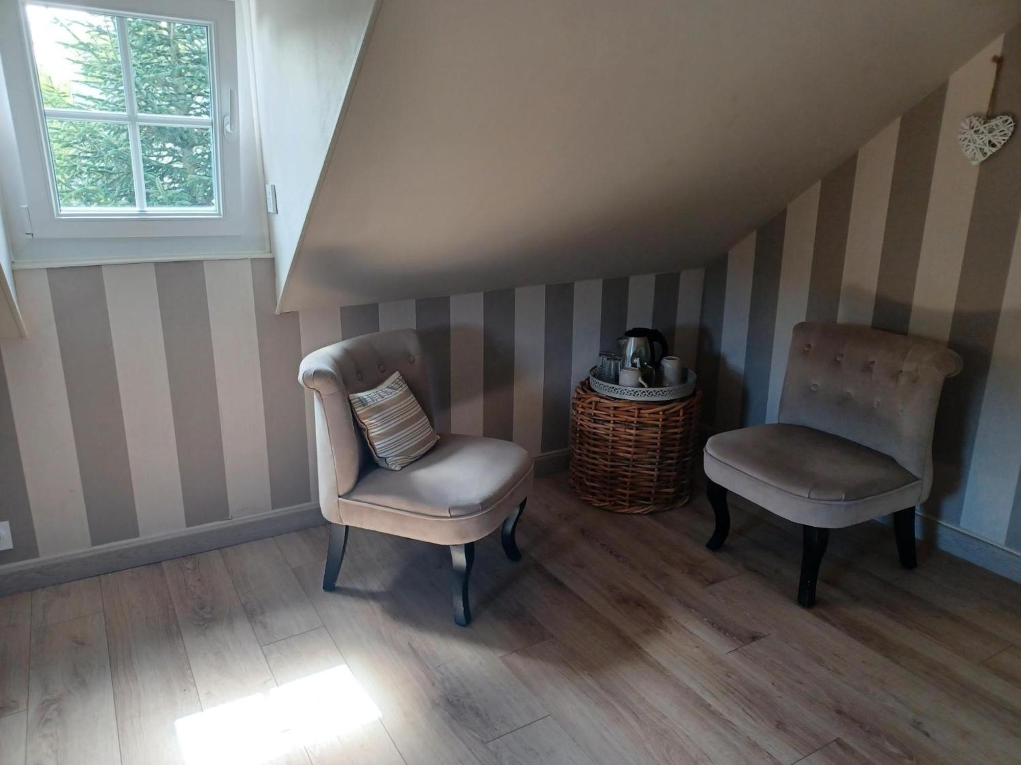 Les Pommiers Bed & Breakfast