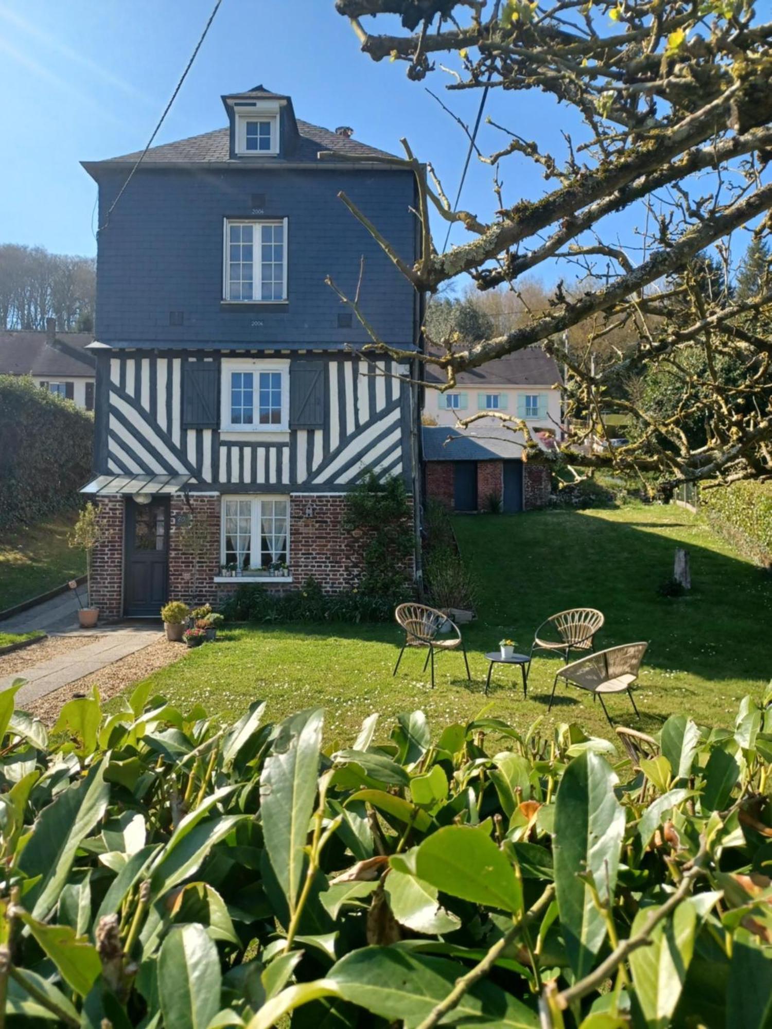 Les Pommiers Bed & Breakfast Honfleur